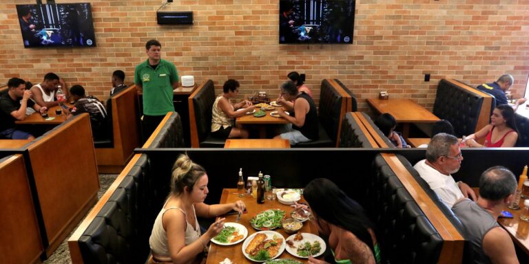 Setor de alimentação tem 43% das empresas com lucro em agosto