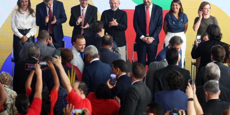 "Cabeça do crime organizado não está no barraco da favela", diz Boulos