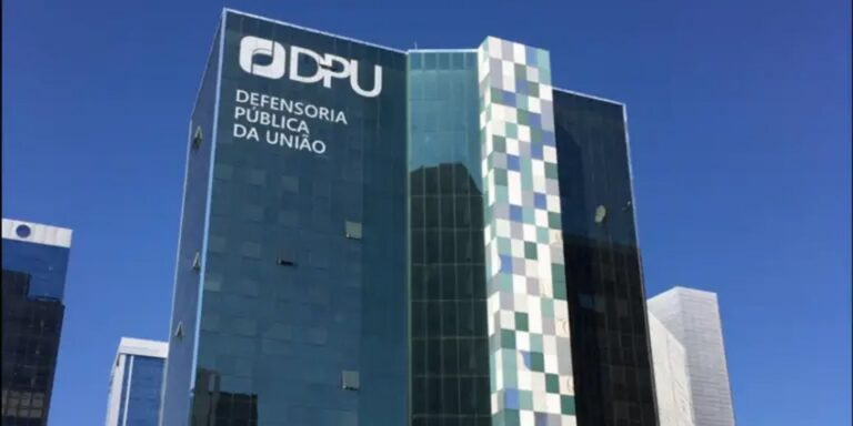 DPU pede que Eduardo Bolsonaro seja notificado por carta nos EUA