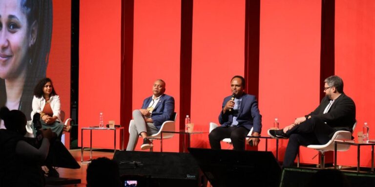 Negros acreditam mais em empresas do que no poder público, diz estudo