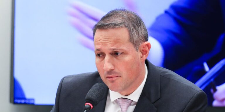 Relator recua e revê ação da PF sem aval de governador