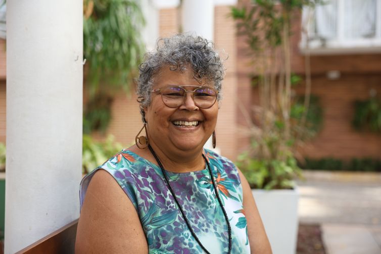 Rio de Janeiro (RJ), 14/11/2025 – A ativista LGBTQIA+, Rosângela Castro posa para fotografia no centro do Rio de Janeiro. Foto: Tomaz Silva/Agência Brasil