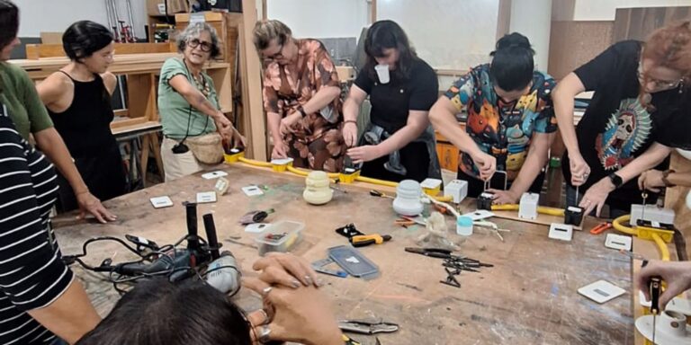 "Divisão sexual do trabalho não desapareceu", diz influencer feminista