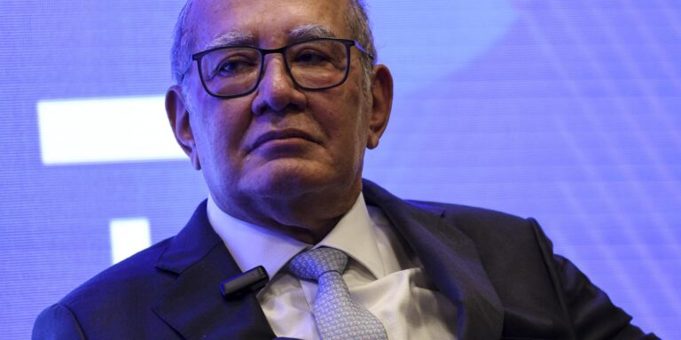 Gilmar nega blindagem do STF e diz que Lei do Impeachment “caducou"