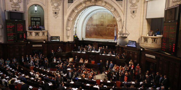 Alerj deve decidir sobre prisão de Bacellar nos próximos dias