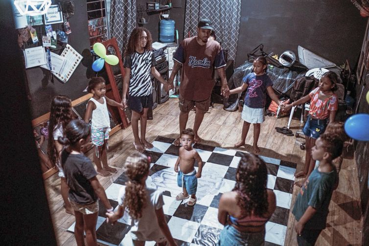 Brasília (DF), 24/12/2025 - Okado do canal - Artistas periféricos de auto de Natal têm lutas em suas comunidades.
Foto: Okado do canal/Arquivo pessoal