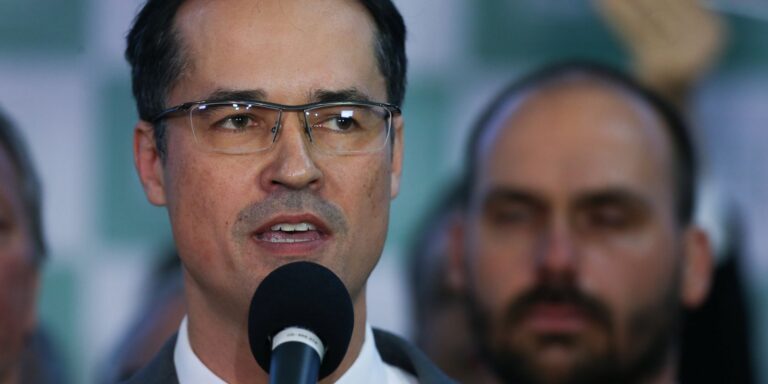 Deltan paga indenização a Lula por PowerPoint da Lava Jato