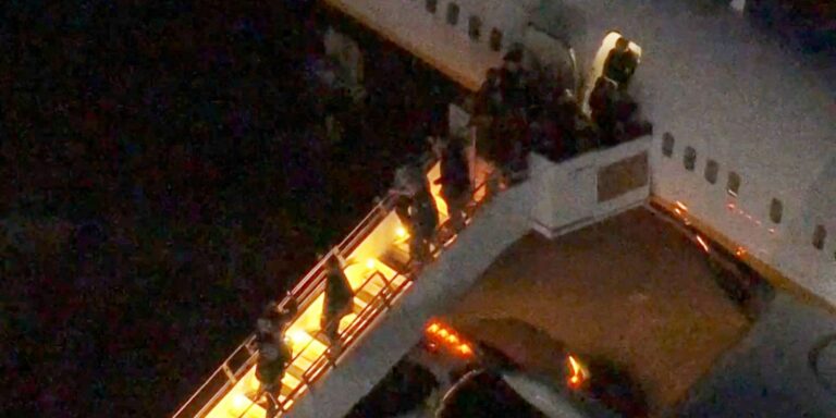 Maduro desembarca em Nova York escoltado por agentes federais