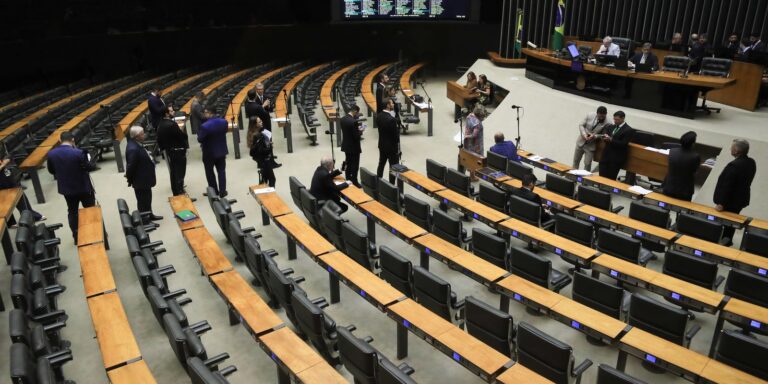 Edital para policial legislativo da Câmara sai em janeiro, diz Motta