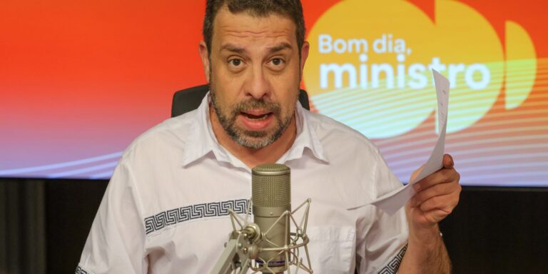 Fim da escala 6x1 deve aumentar produtividade, diz Boulos