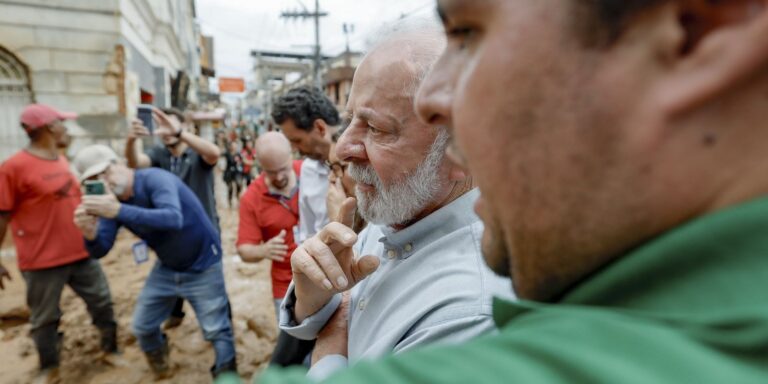 Perdas materiais serão recuperadas, diz Lula em visita a Minas Gerais