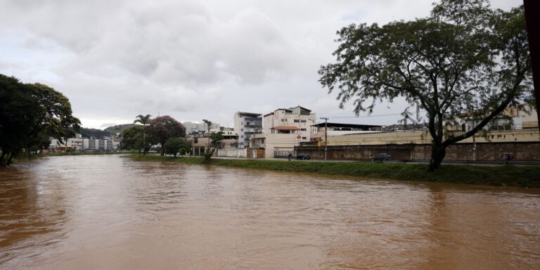 Juiz de Fora e Ubá somam 40 mortes devido aos temporais