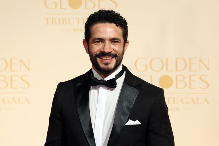 Rio de Janeiro, 19/03/2025 - O ator Vinícius de Oliveira participa da primeira edição do Golden Globes Tribute Gala Brazil no Copacabana Palace. Foto: Rovena Rosa/Agência Brasil