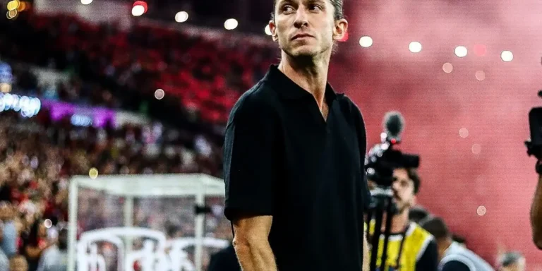 Flamengo demite técnico Filipe Luís após goleada sobre o Madureira