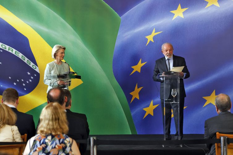 Rio de Janeiro (RJ), 16/01/2026 - O presidente da República, Luiz Inácio Lula da Silva, recebe a presidente da Comissão Europeia (CE), Ursula van der Leyen, para reunião no Palácio do Itamarati antes da assinatura do acordo Mercosul - União Européia. Foto: Tânia Rêgo/Agência Brasil