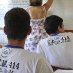 Pé-de-Meia reduz abandono escolar no ensino médio em 43% em dois anos