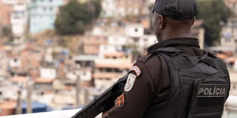 MPRJ denuncia policiais por crimes durante operação em favelas do Rio
