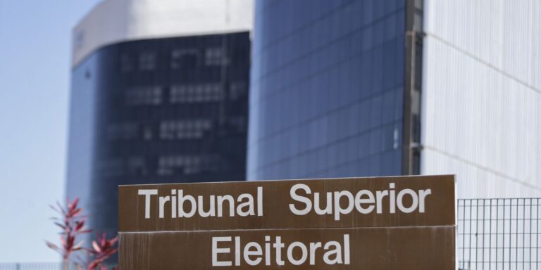 TSE publica acórdão que condenou Castro à inelegibilidade até 2030
