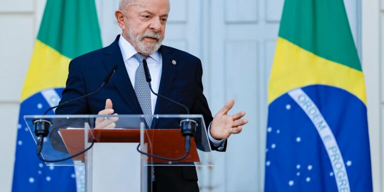 "Não se meta nas eleições no Brasil", diz Lula a Trump