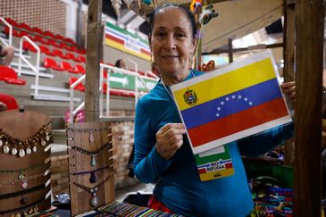 Rio de Janeiro (RJ), 20/06/2026 - A venezuelana Mili Yanez, participa do evento Rio Refugia, que celebra o Dia Mundial do Refugiado. Festival multicultural promovido pelo Sesc RJ, Abraço Cultural, PARES Cáritas RJ e Feira Chega Junto, com apoio do ACNUR (Alto Comissariado das Nações Unidas para os Refugiados), no Sesc Tijuca, zona norte da cidade. Foto: Tânia Rêgo/Agência Brasil