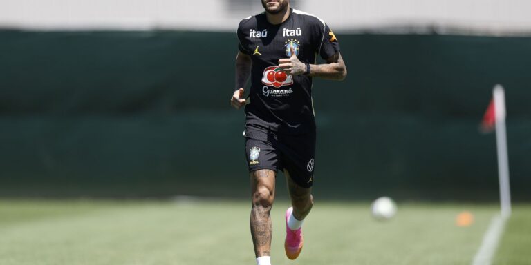 Para "otimizar" recuperação, Neymar está fora do jogo contra o Haiti