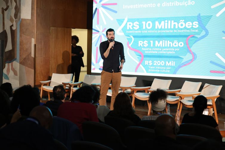 Rio de Janeiro (RJ) - 30/06/2026 - O secretário de Fomento e Incentivo à Cultura, Thiago Rocha Leandro, participa do lançamento da segunda edição do Rouanet nas Favelas durante I Seminário de Avaliação dos Resultados da Política Nacional Aldir Blanc de Fomento à Cultura, no Palácio Gustavo Capanema. Foto: Rovena Rosa/Agência Brasil