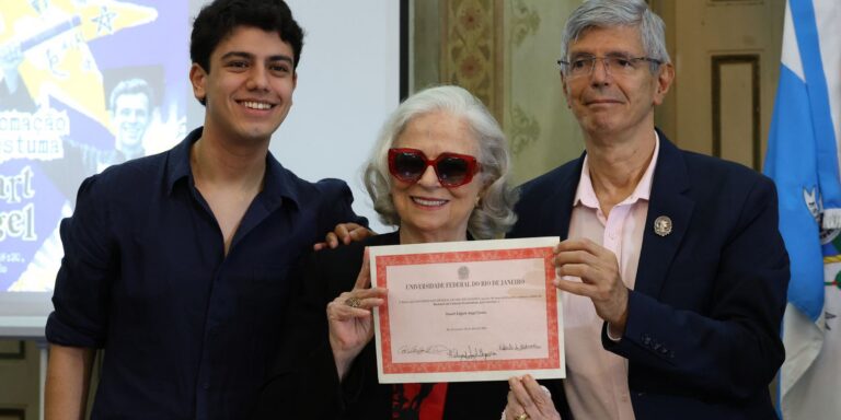 UFRJ dá diploma 55 anos depois da morte de Stuart Angel