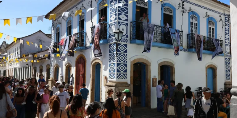 Apoiadora oficial da Flip, Rádio MEC faz cobertura especial em Paraty
