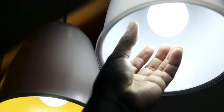 Conta de luz fica 10% mais cara em São Paulo