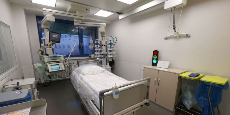 Perder fôlego ao subir escada pode ser sinal de insuficiência cardíaca