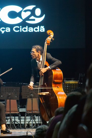 Recife - 26/07/2026 - Da periferia para o mundo, músicos celebram 20 anos de projeto social. (  Antonino Tertuliano é integrante de orquestra na Alemanha) Foto: Victoria Brito