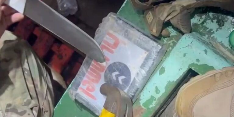 PF e Marinha apreendem drogas em embarcação na costa do Suriname
