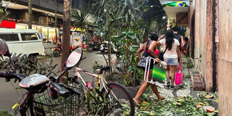 Rio de Janeiro tem duas mortes e um desaparecido depois de ventania