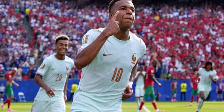 França é a primeira semifinalista da Copa após 2 a 0 sobre Marrocos