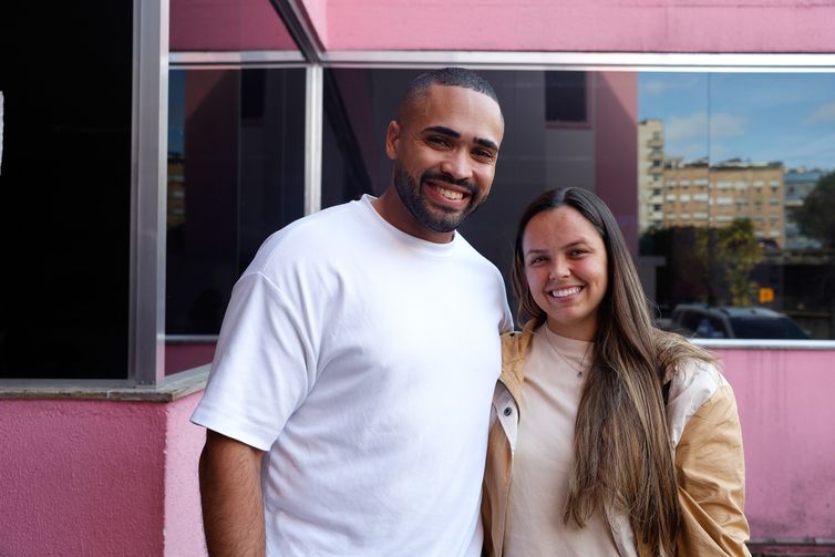 Rio de Janeiro (RJ), 08/07/2026 - A paciente , Daiana Nascimento e seu marido Lucas Felipe, concederam entrevista para a reportagem na Maternidade Escola da UFRJ, em Laranjeiras. Foto: Tânia Rêgo/Agência Brasil