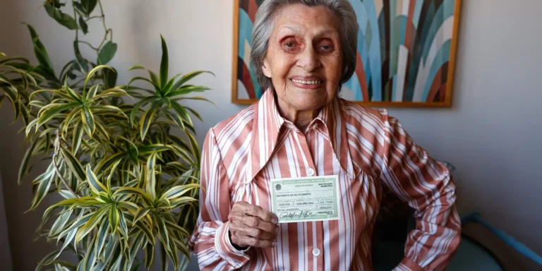 Aumento do eleitorado idoso pauta campanhas, mas abstenção é desafio