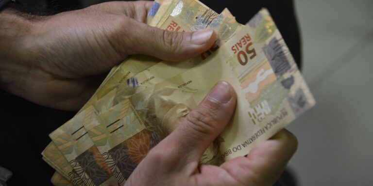 CMN regulamenta Fies Empreendedor e Desenrola Adimplentes