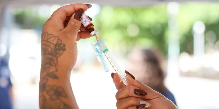 Ministério da Saúde recomenda ampliar vacinação contra o sarampo em SP