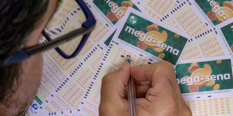 Mega-Sena acumula e próximo concurso deve pagar R$ 50 milhões