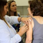 SUS amplia cobertura da vacina Pneumo 20 para maiores de 85 anos