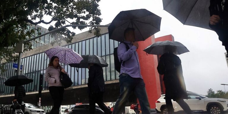 Fim de semana na capital paulista terá chuva forte e rajadas de vento