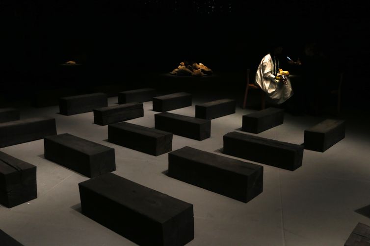 São Paulo (SP), 22/09/2026 - Instalação “O Barco” da artista portuguesa Grada Kilomba, no SESC Pompéia. Fotos: Paulo Pinto/Agencia Brasil