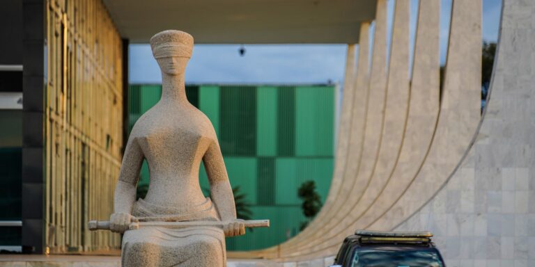 Presidente do STF assume relatoria de processo sobre Moraes e Vorcaro